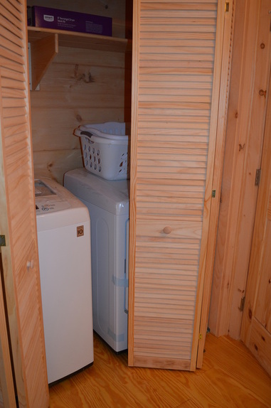 new washer and dryer at vacation rental log cabin